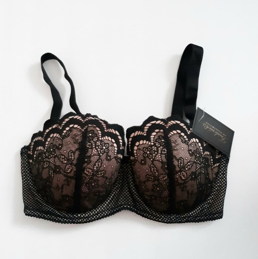 Frederick's Lace Push Up Bra 32DD